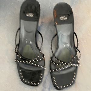 Stewart weitzman 7 B